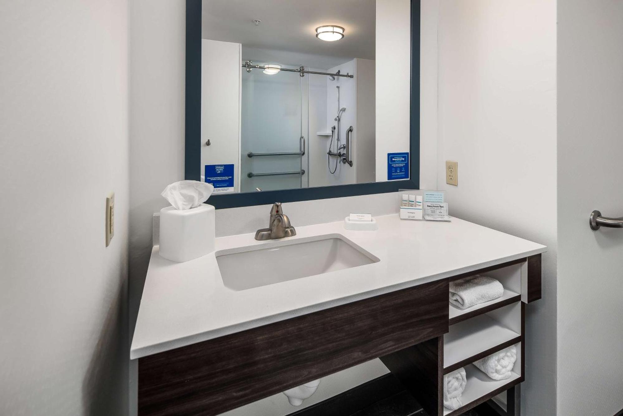 King Room Mobility and Hearing Access/Non-Smoking